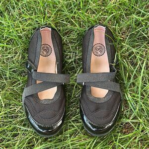 😊3/$30 Black & sparkle girls Sz 12 shoes by Authentic American Heritage EUC